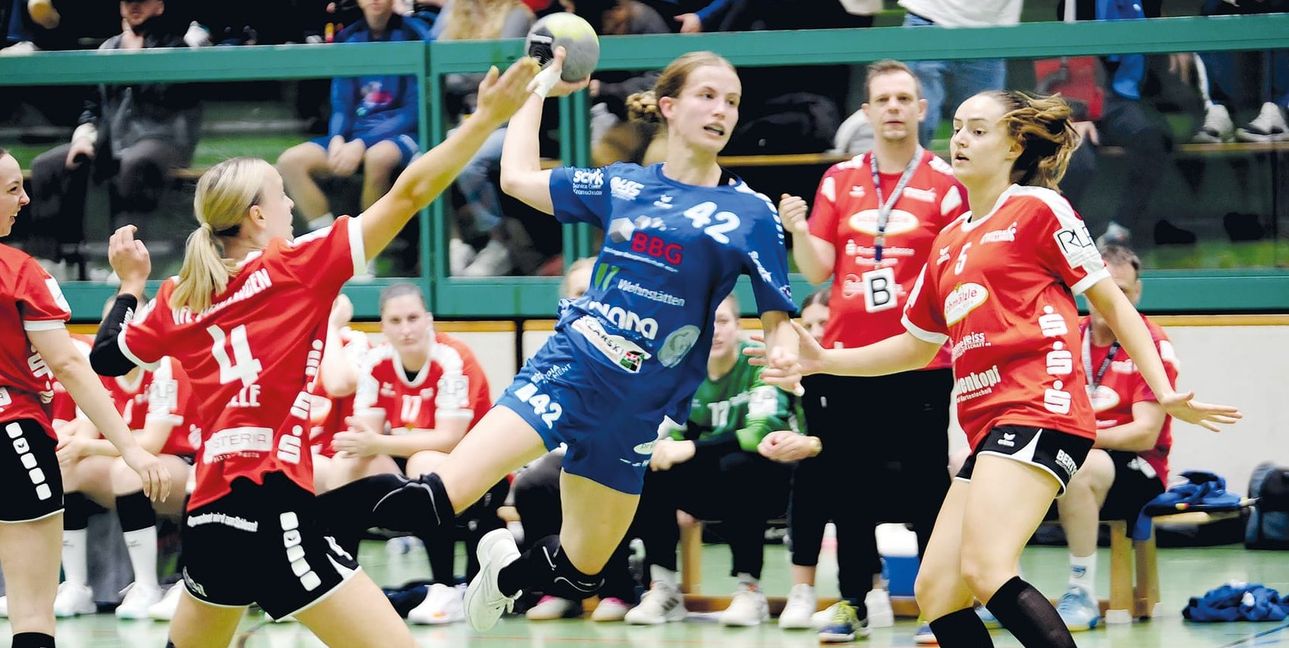 Die überragende Sophie Hilf war nicht zu halten und erzielte zehn Treffer beim 33:28-Auswärtssieg der HSG Böblingen/Sindelfingen in Waiblingen.