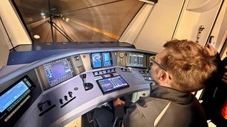 Mit der S-Bahn über die ICE-Strecke: Bei einer nächtlichen Fahrt wird zwischen Wendlingen und Ulm in S-Bahnzügen die neue digitale Zugsicherungstechnik getestet.