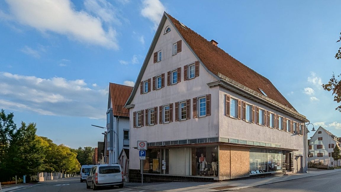 Offiziell heißt es „Rückbau“: Das Gebäude in der Königstraße 27 soll nach dem Willen des Gemeinderats abgerissen werden.