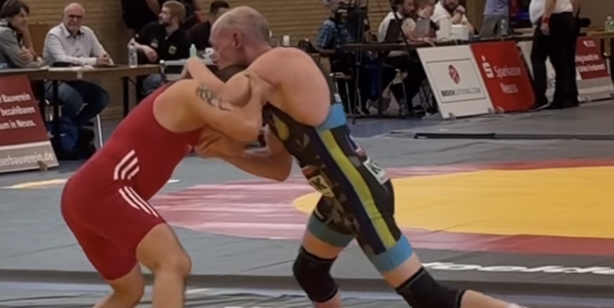 Thomas Feuchter  auf der Matte in Neuss.Bild: z