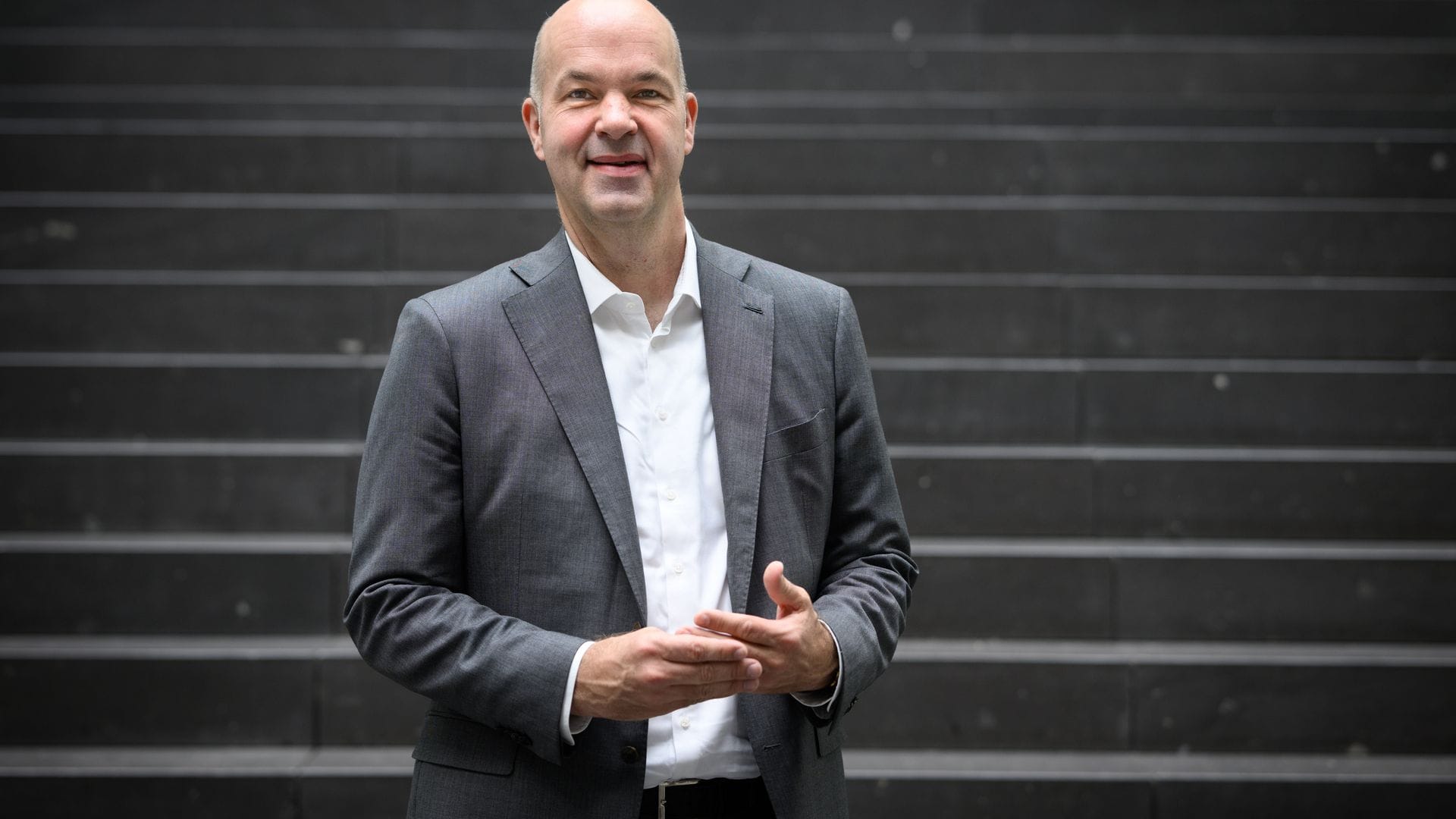 DIW-Präsident Marcel Fratzscher fordert von älteren Menschen mehr Solidarität mit der jungen Generation. (Archivbild)