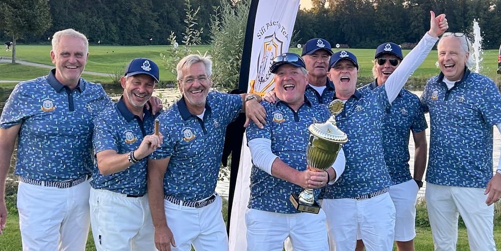Sieger aus Sindelfingen: Helmut Roth, Rainer Stahl, Mib Bernard, Stephan Kuhn, Michael Franosch, Markus Raffel, Volker Schmidt und Holger  Guske. Es fehlt Dieter Mucha (von links).Bild: z