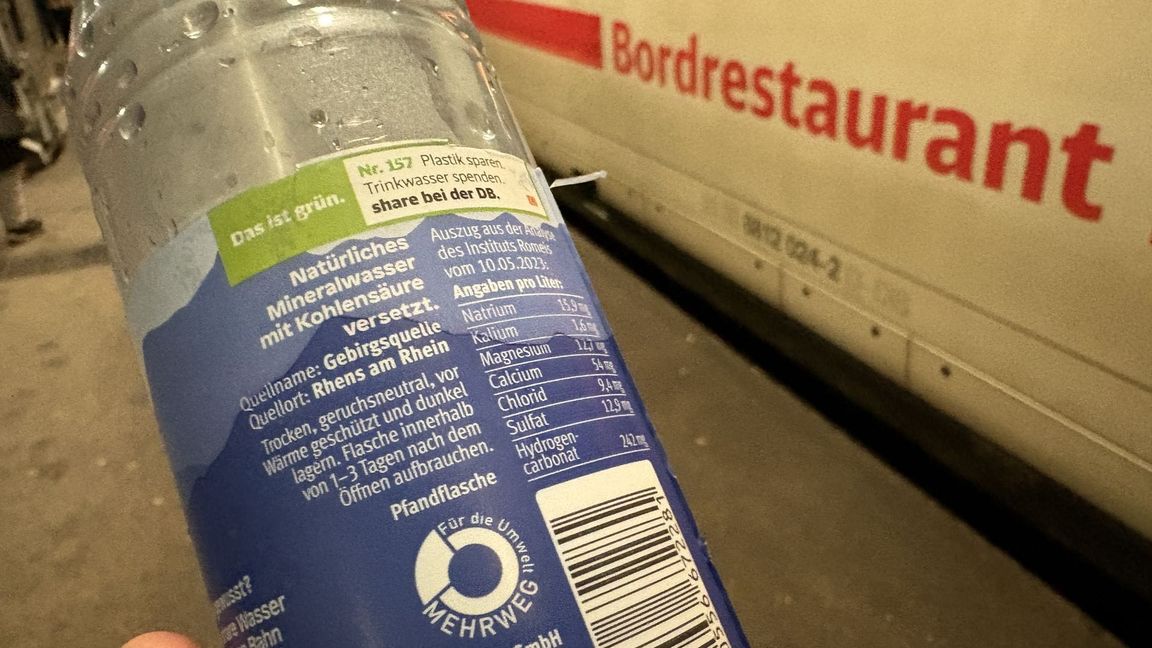 Die Mehrwegflaschen aus den Bordrestaurants der Deutschen Bahn können nur dort auch wieder zurückgegeben werden.