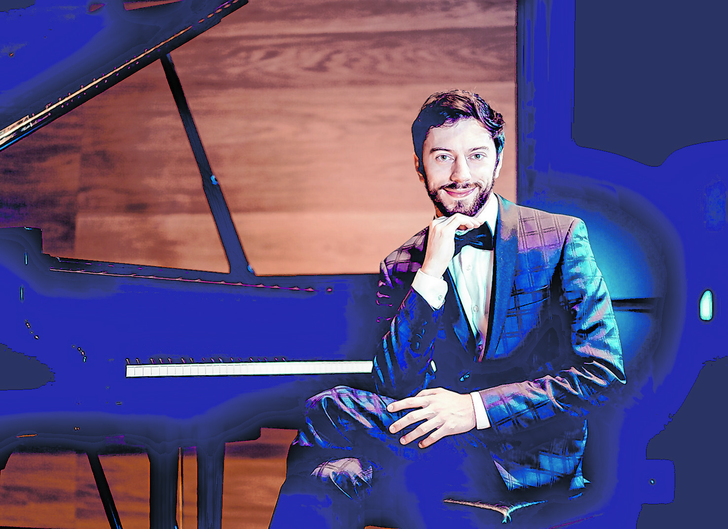 Pianist Philipp Scheucher musiziert in der Böblinger Kongresshalle.   Bild: Andrej Grilc