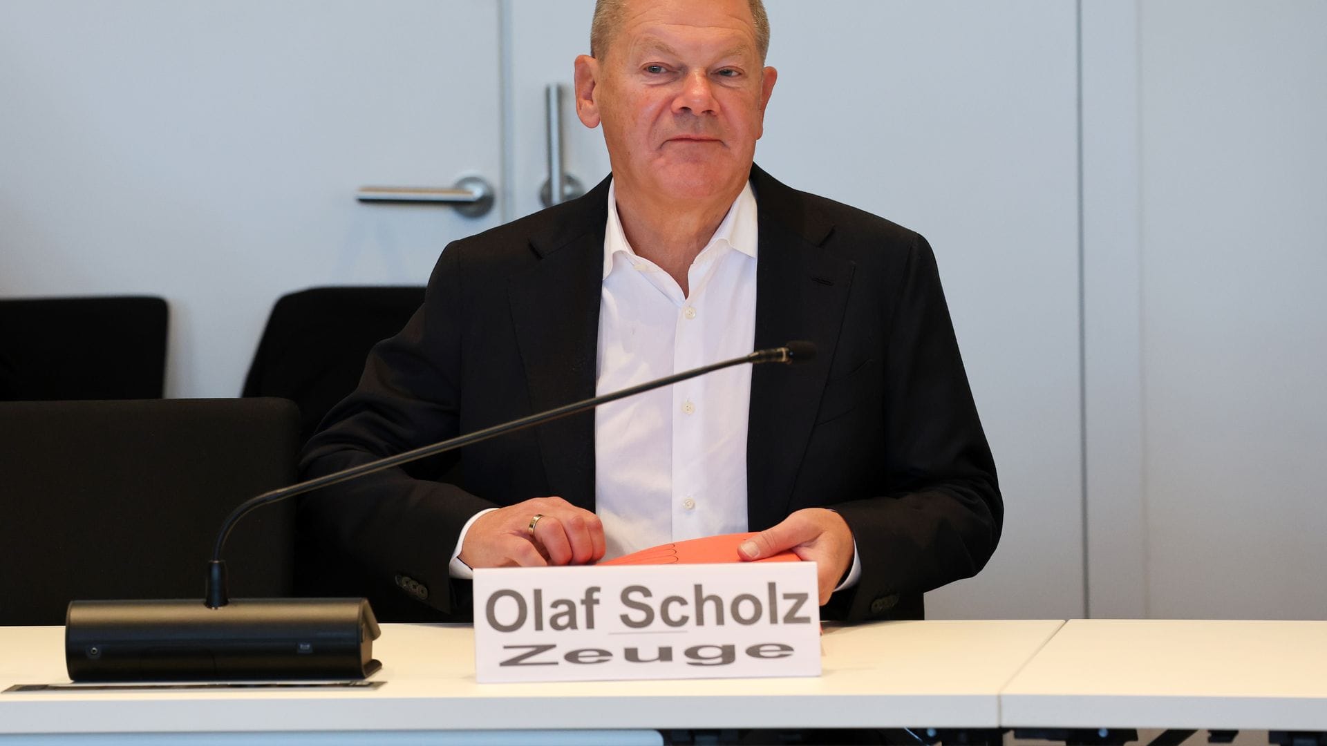 Ex-Kanzler Olaf Scholz (SPD) sagte im Schweriner Untersuchungsausschuss zur Nord Stream 2-Pipeline für russisches Erdgas aus.