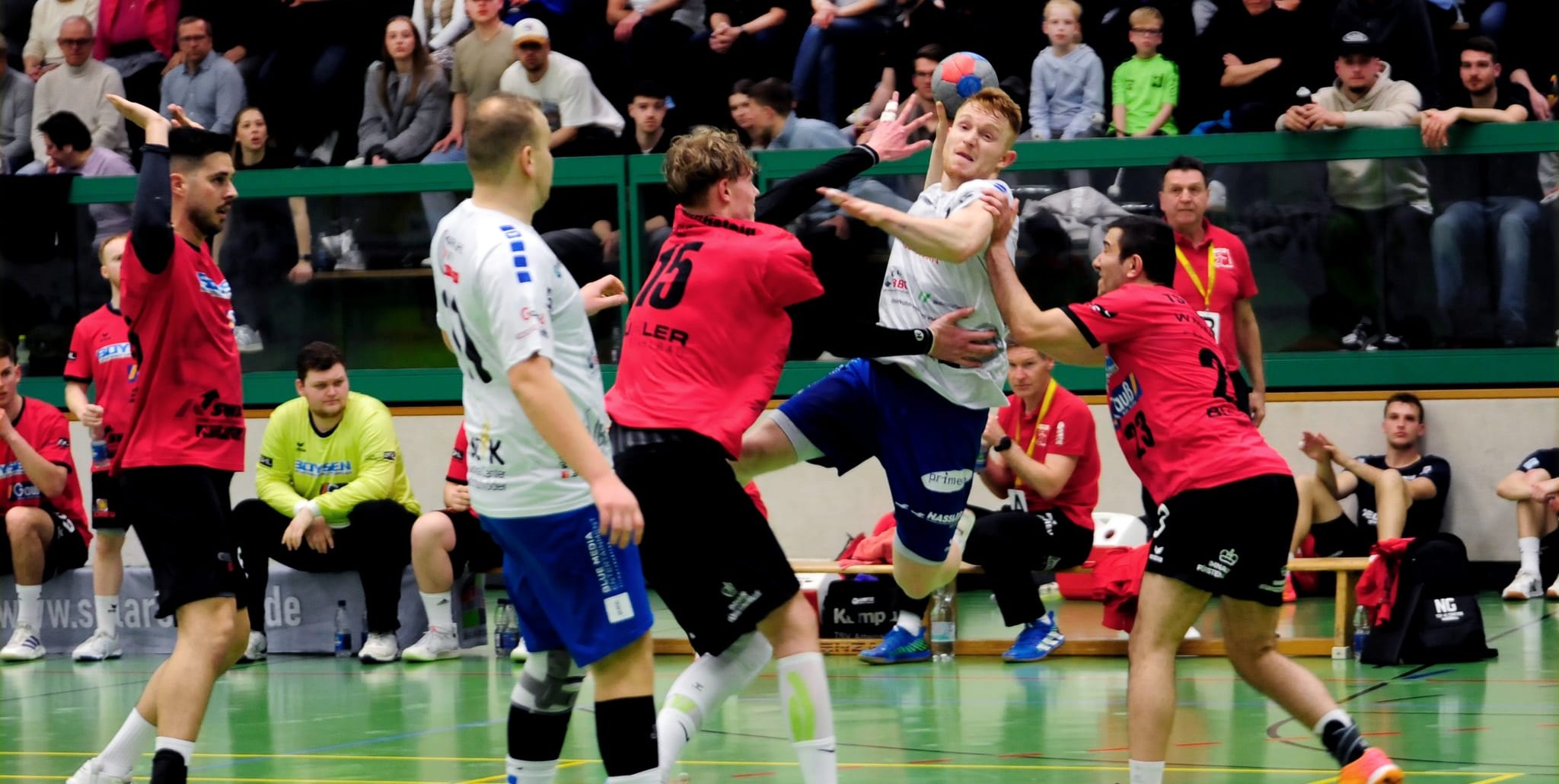 Auch die sechs Treffer von Michael Fangerow (beim Wurf) konnten die 24:30-Niederlage der HSG Böbliingen/Sindelfingen gegen Altensteig nicht verhindern.