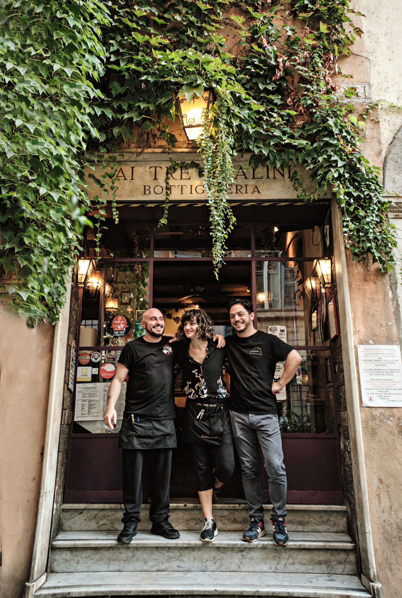 „Ai Tre Scalini“ gehört zu den beliebtesten Treffpunkten im Monti-Viertel.