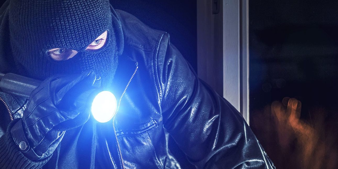 Die Polizei bittet um Zeugenhinweise.