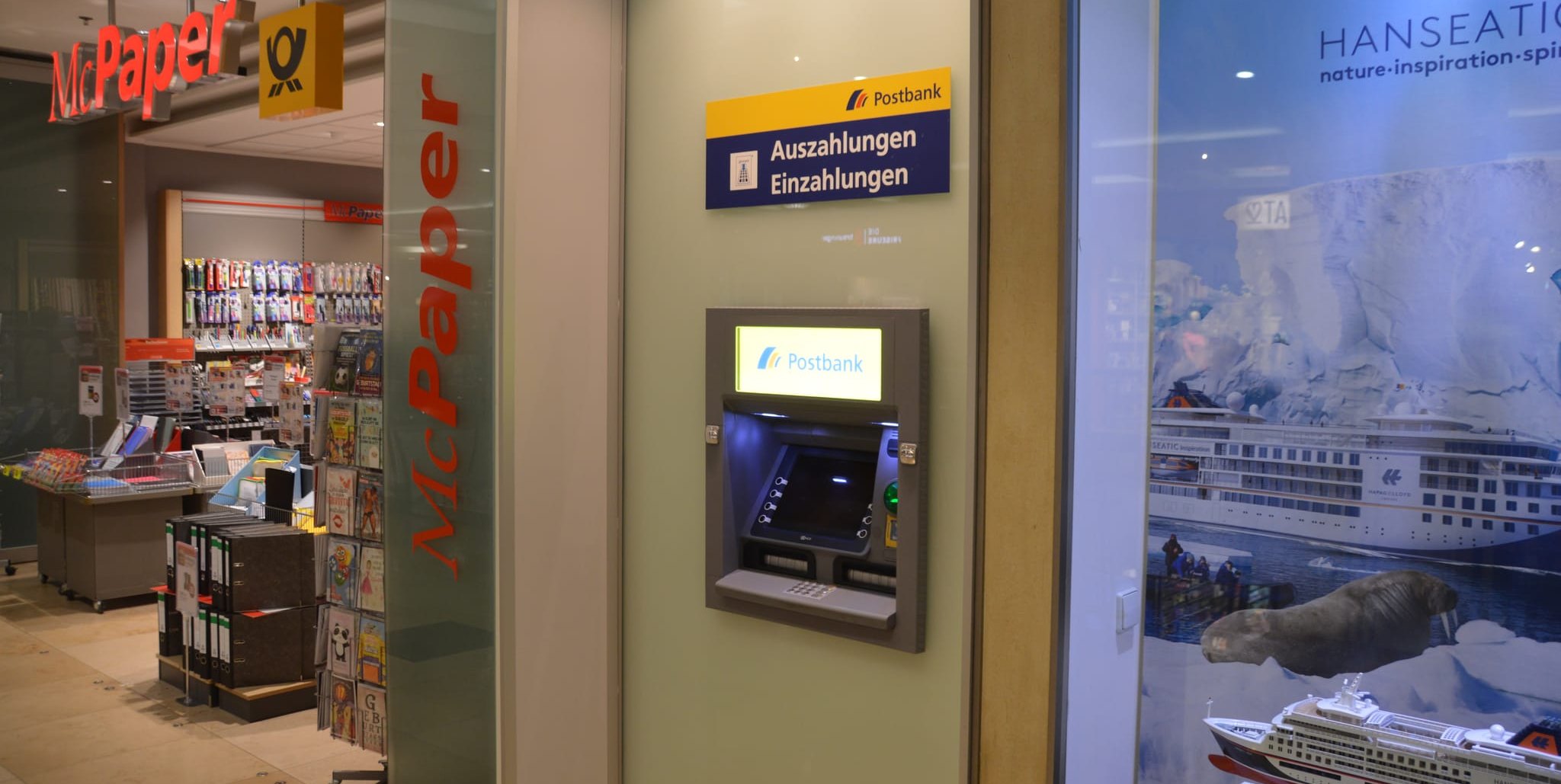 Aktuell funktioniert der Postbank-Geldautomat im Breuningerland Sindelfingen wieder. Häufig hat er allerdings technische Defekte oder Leerstände, die laut Postbank-Medienabteilung nicht immer zeitnah behoben werden konnten. Bild: Krauter