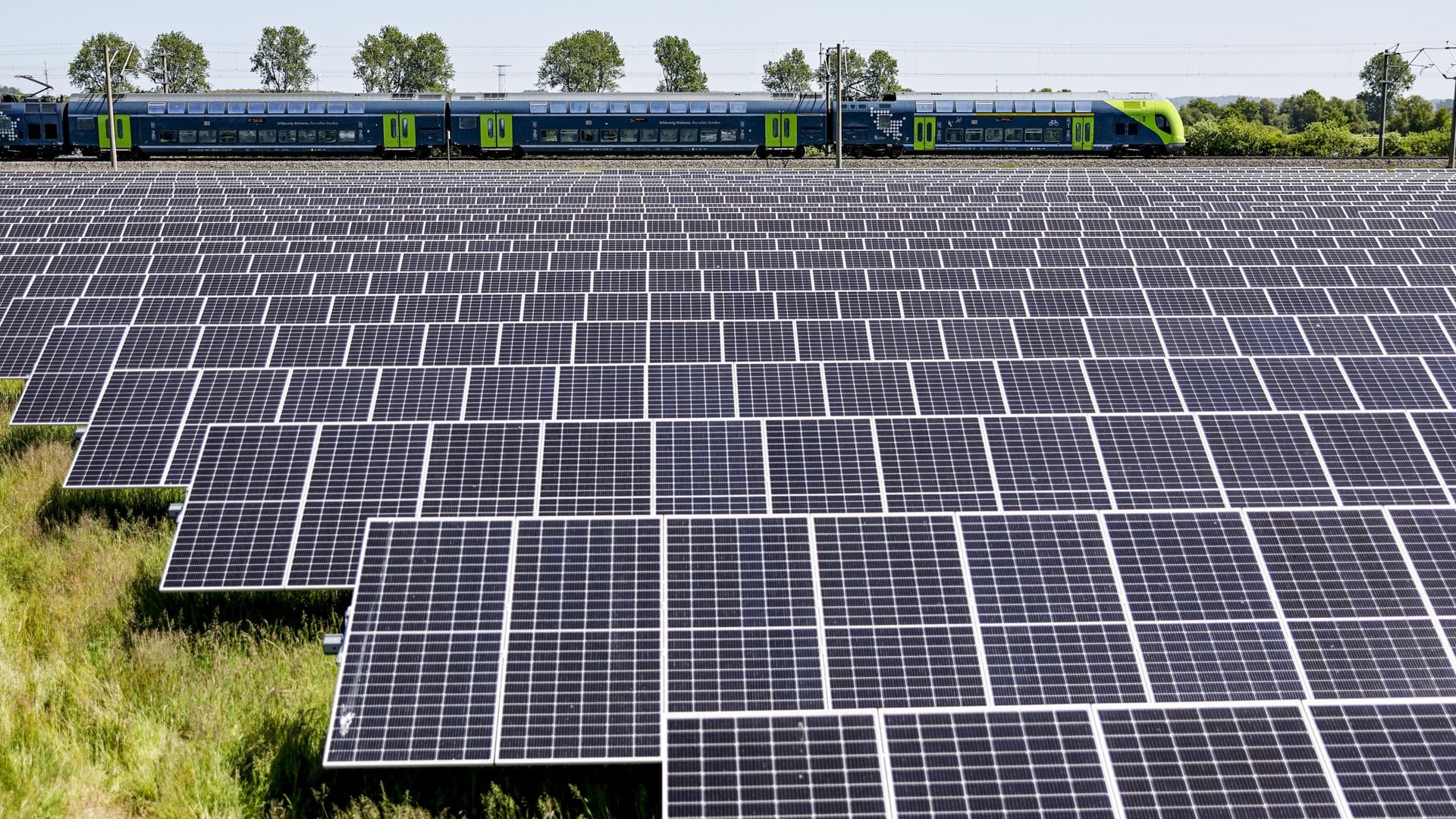 Der Ausbau der Solarenergie hat mit zum hohen Anteil der Erneuerbaren Energien an der gesamten Energieerzeugung geführt.