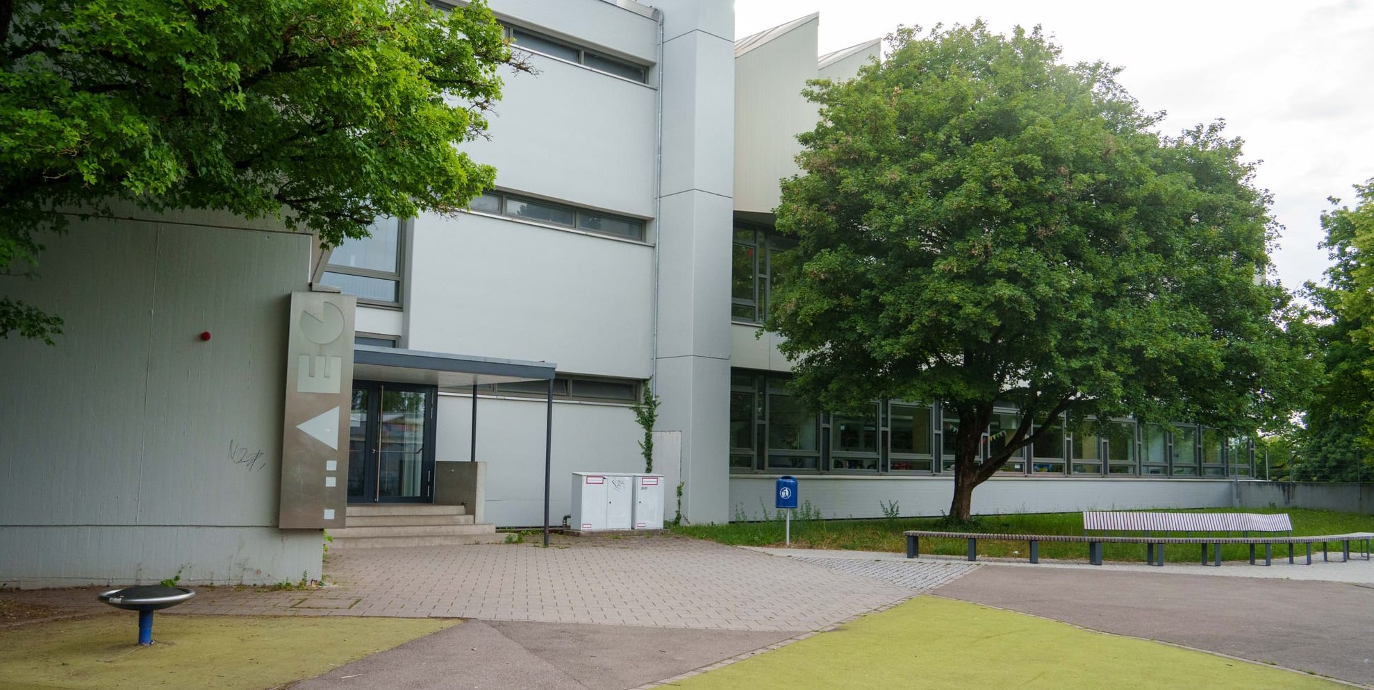 Das AEG ist das älteste Gymnasium Böblingens - 1966 wurde es erbaut.