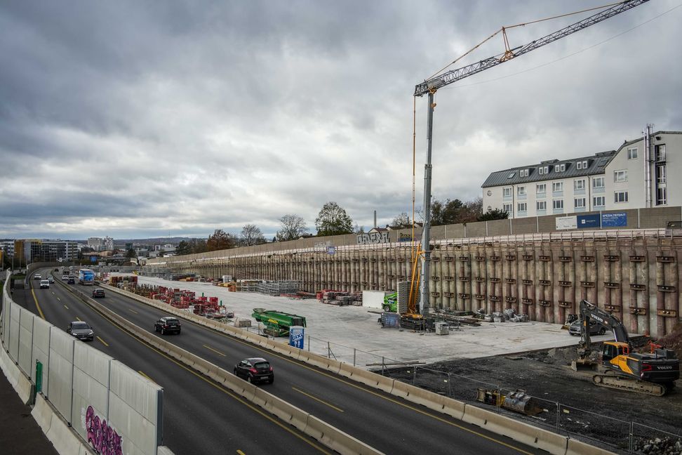 Am ersten Adventswochenende wird die A 81 zwischen Sindelfingen-Ost und Böblingen-Hulb voll gesperrt.