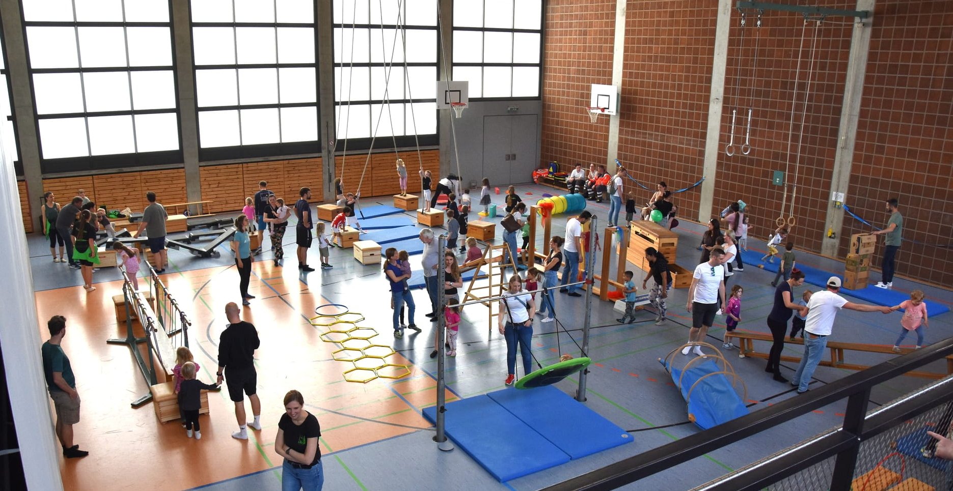 Kinder und Eltern hatten viel Spaß beim Tobe-Tag des STB/Turngau Stuttgart und des GSV Maichingen. 	Bild: z