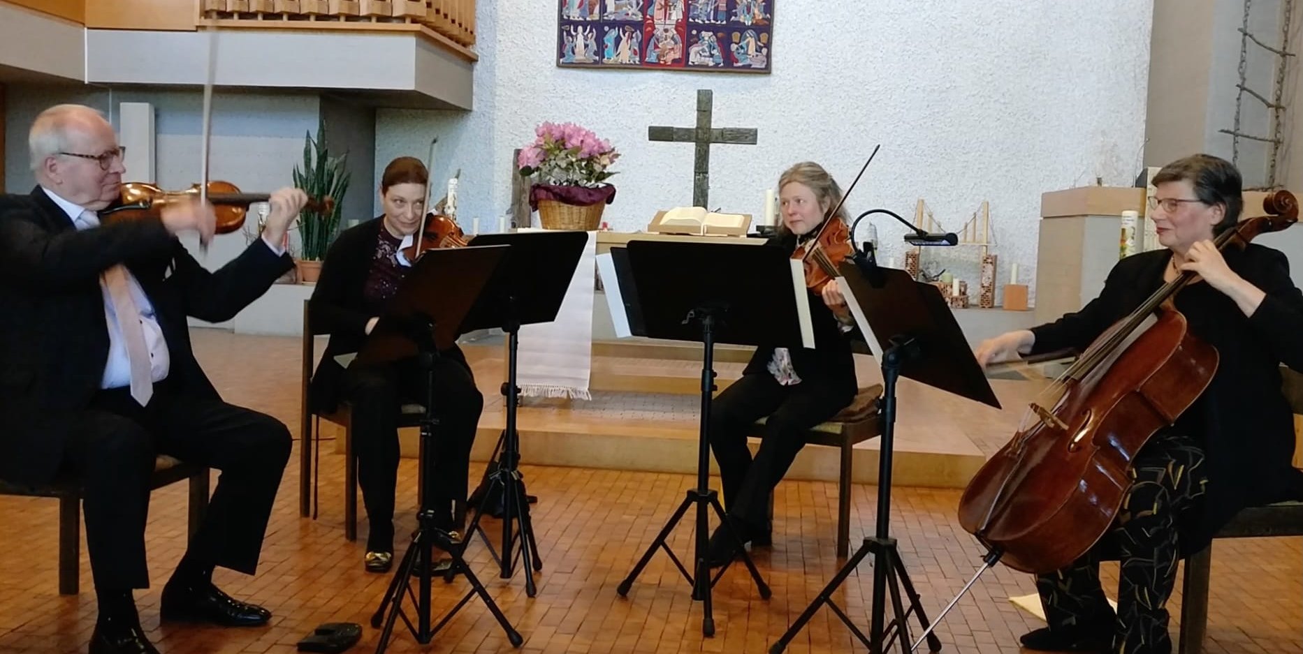 Das Streichquartett beim Konzert in der Versöhnungskirche.