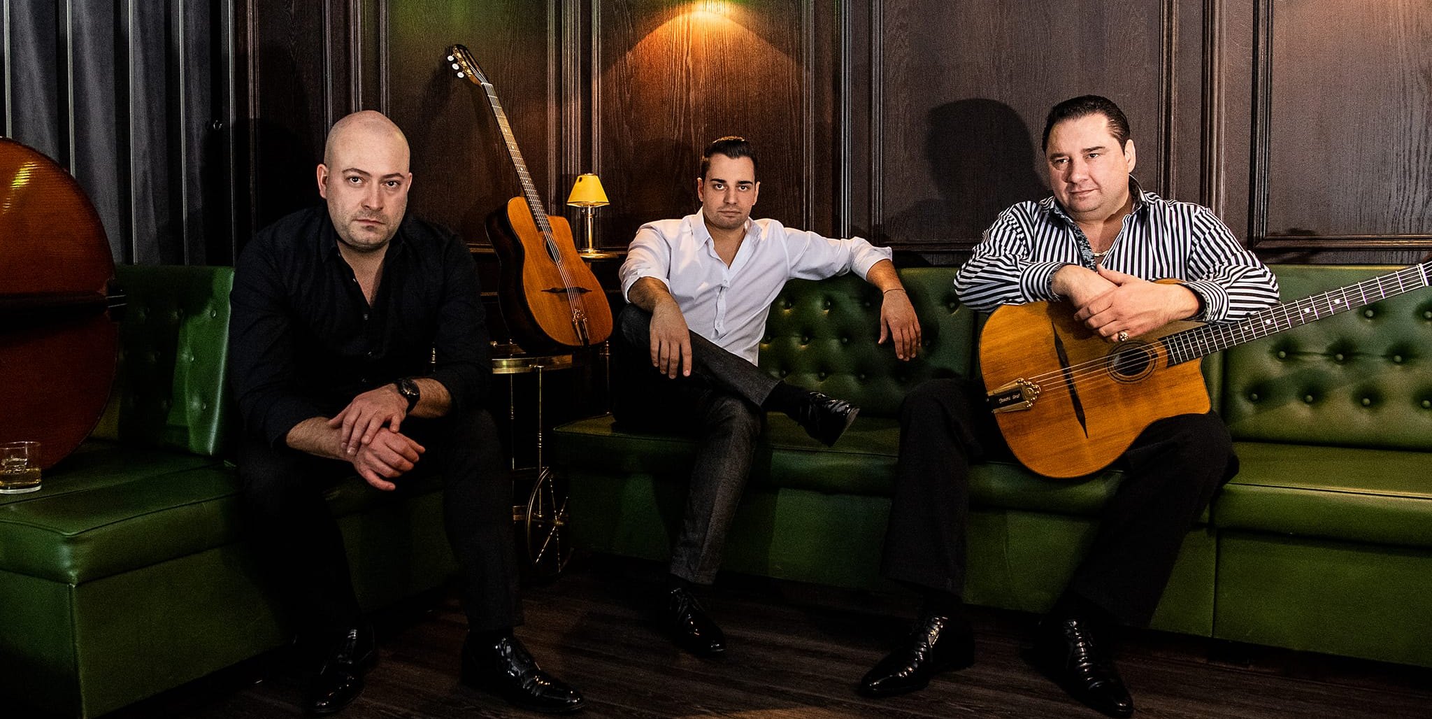 Das Gismo Graf Trio spielt in der Tradition von Django Reinhardt.