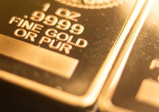 Gold erreicht im April 2025 ein neues Allzeithoch von etwa 3035?€/Unze – getrieben von Inflation, US-Politik, Zentralbankkäufen & wachsender globaler Unsicherheit. Die Gründe im Überblick.