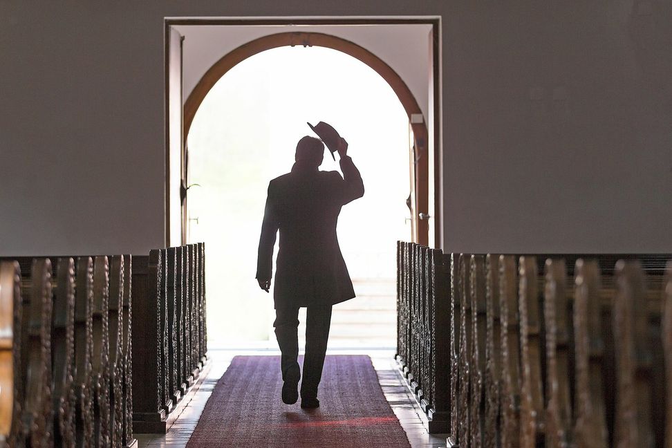 Immer mehr Kirchenmitglieder kehren der Institution den Rücken.  Bild: Lettas / Stock Adobe