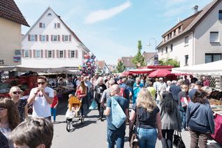 Buntes Markttreiben