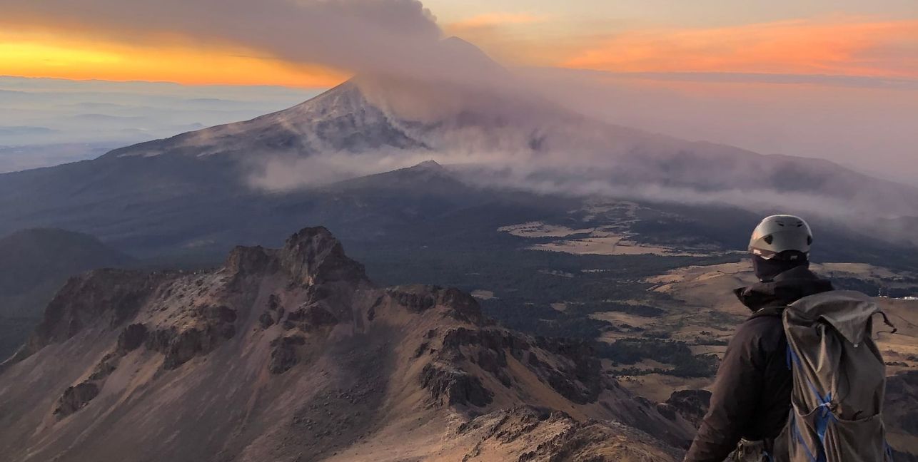 Traumhafte Aussichten: Über ein Jahr nach der letzten Chemo steht John Müller auf dem Pico Orizaba, dem höchsten Berg in Mexiko.