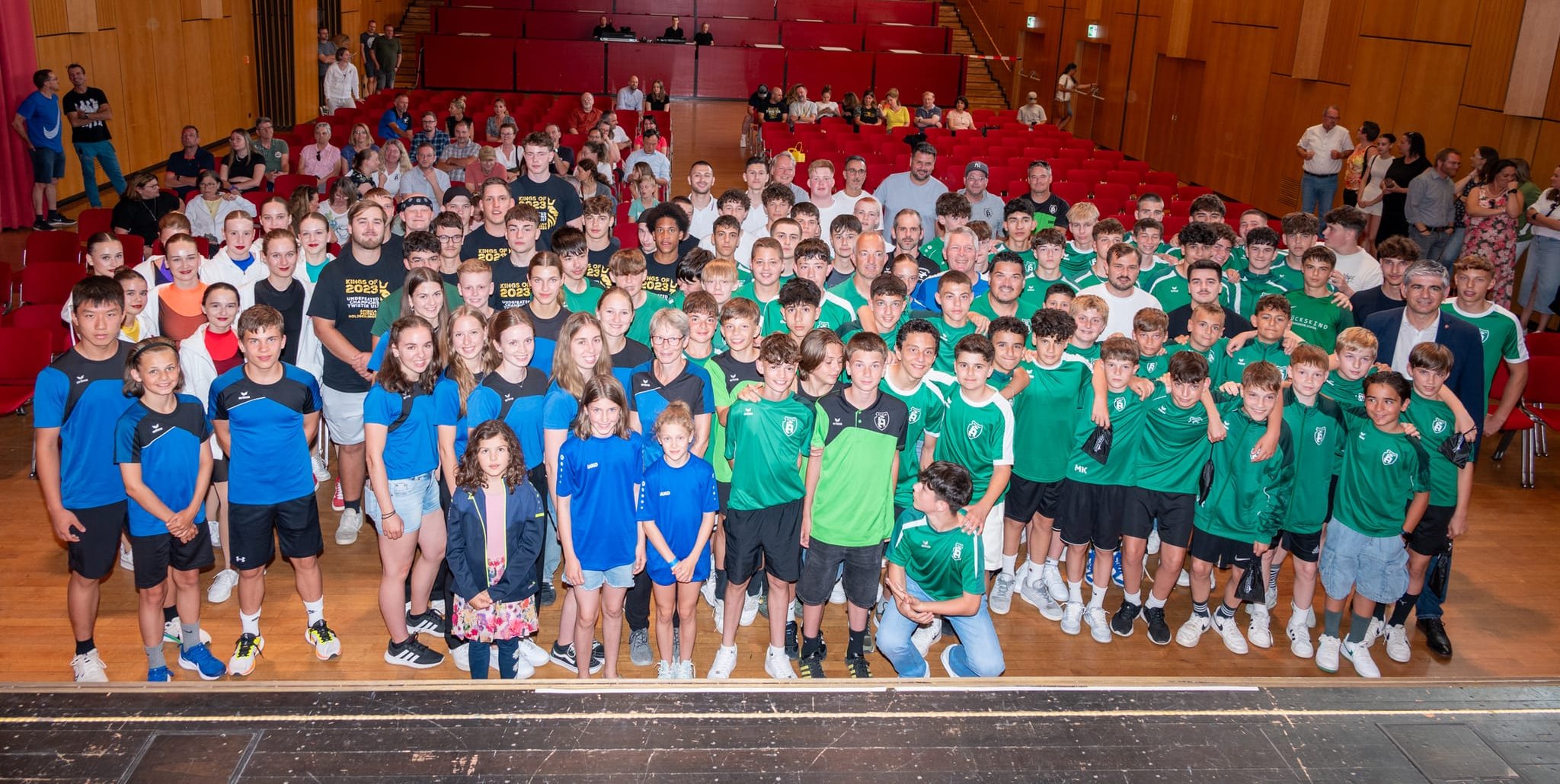 Volles Haus bei der Sportlehrung in der Holzgerlinger Stadthalle.