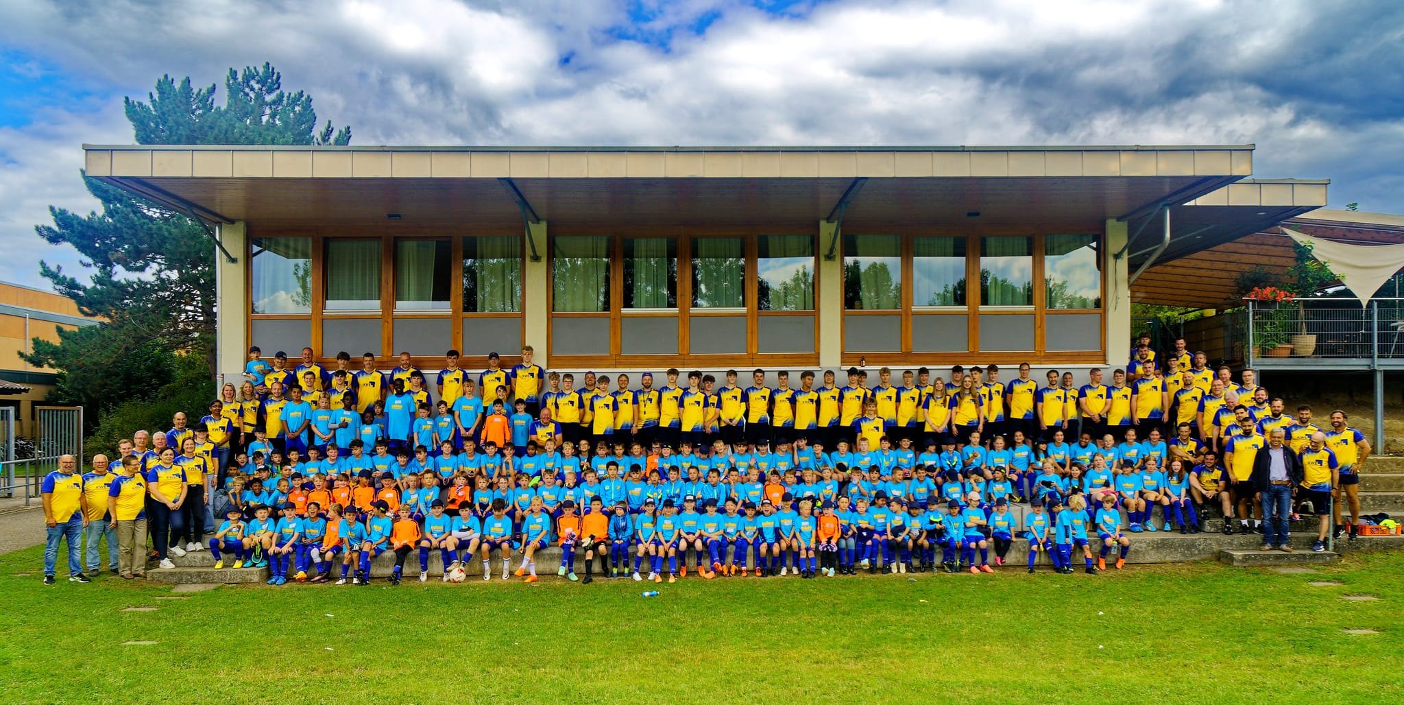 Großes Hallo beim Ehninger Jugend-Fußballcamp.