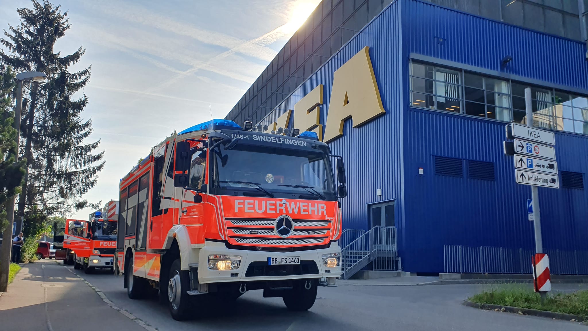 Der Feuerwehreinsatz in der Ikea-Tiefgarage am Donnerstagmorgen.