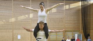Patrick Tisch und Julia Hämmerli sicherten sich trotz einer schmerzhaften Fußverletzung einen Startplatz bei der Europameisterschaft im Zweierkunstfahren der offenen Klasse. Bild: Reichert
