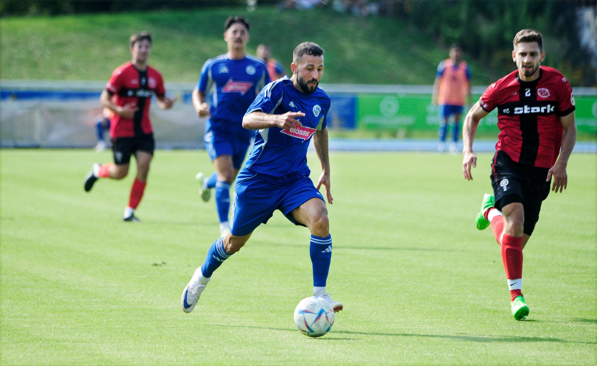 Tahir Bahadir und der VfL Sindelfingen haben bisher eine enttäuschen Saison in der Fußball-Landesliga gespielt. Bild: photostampe