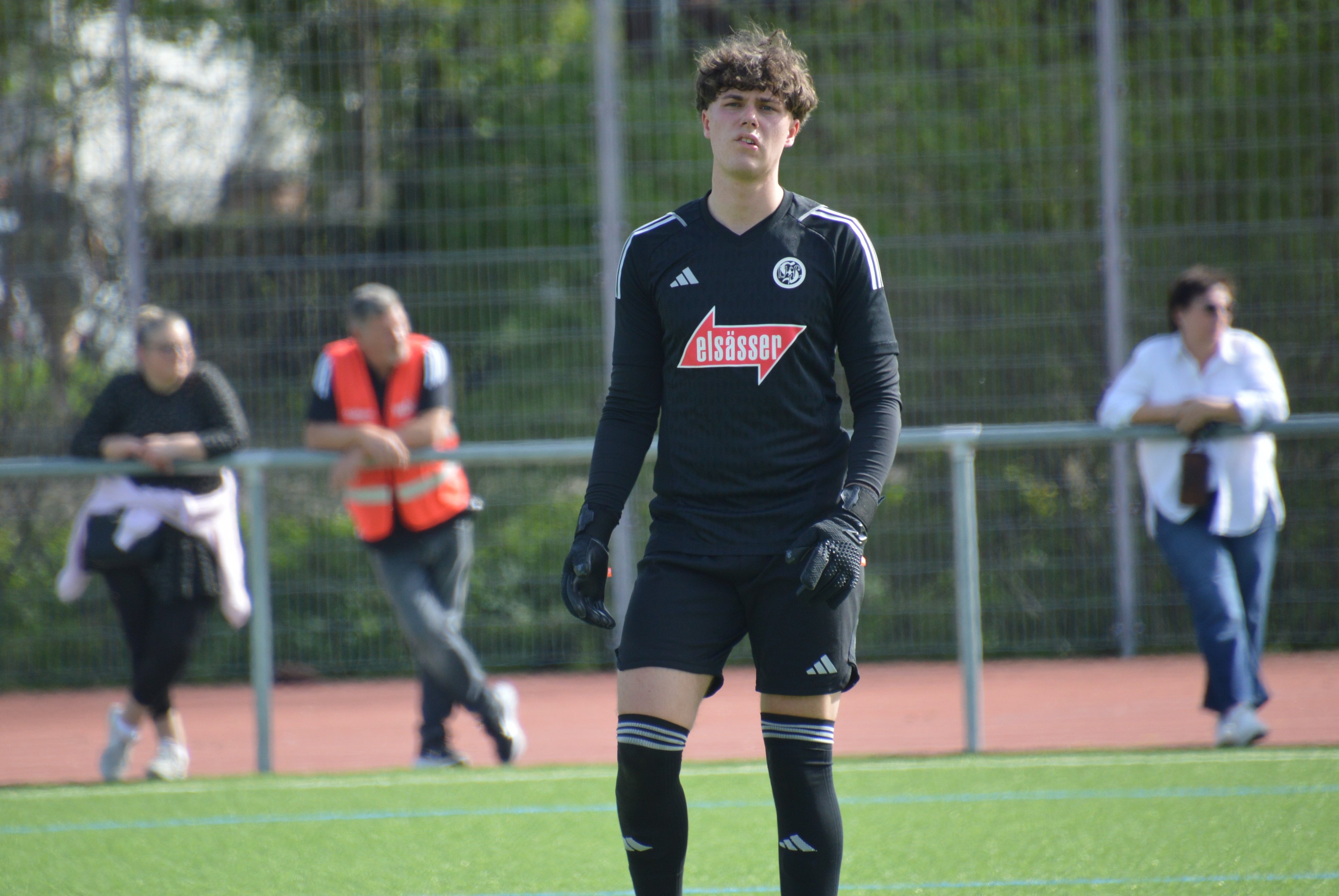 Die schwarze Katze im Tor des VfL Sindelfingen: Maurice Zivny wird auch im Spiel beim SV Wittendorf den Vorzug vor dem angeschlagenen Alexander Bachmann bekommen.Bild: Zvizdiç