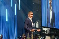 Über tausend Gäste kamen in den Sindelfinger Glaspalast, um den OB zu verabschieden.