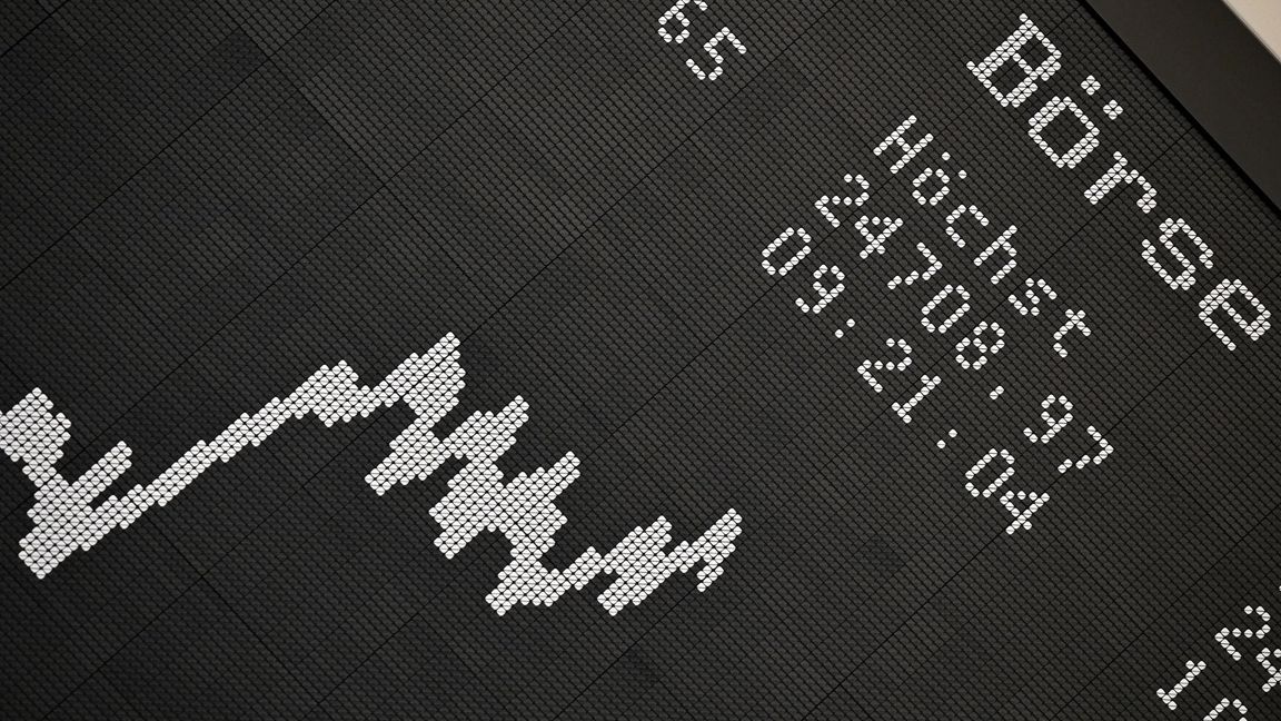 Um die Börse machen die meisten Menschen in Deutschland einen Bogen. (Archivbild)