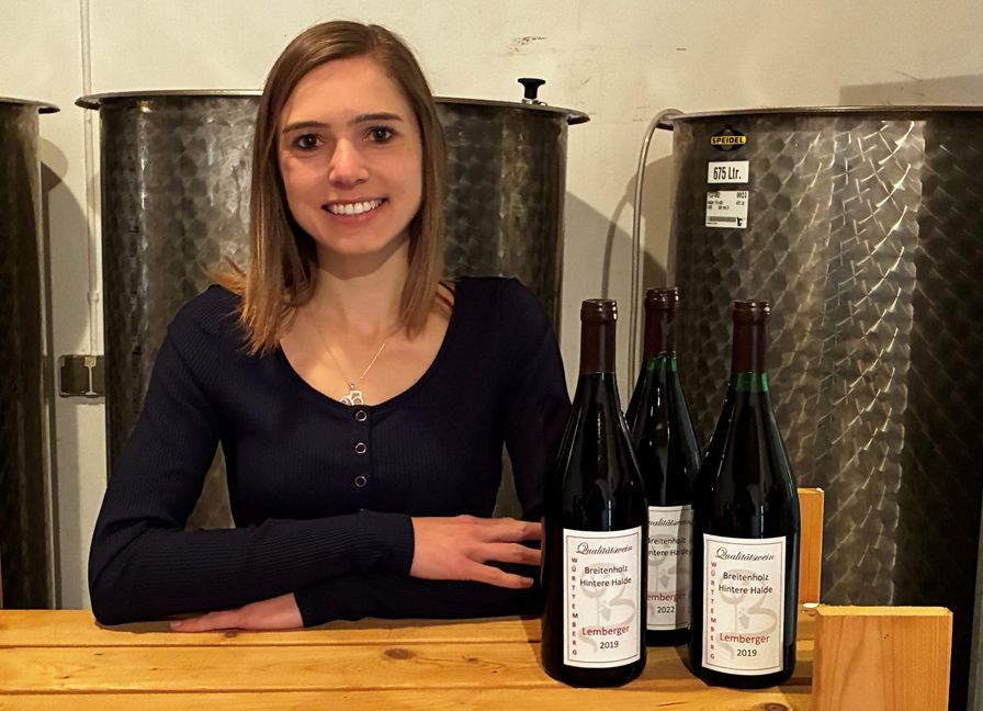 Weinprinzessin Manuela Breitmayer schätzt den Lemberger aufgrund seiner Vielfalt.