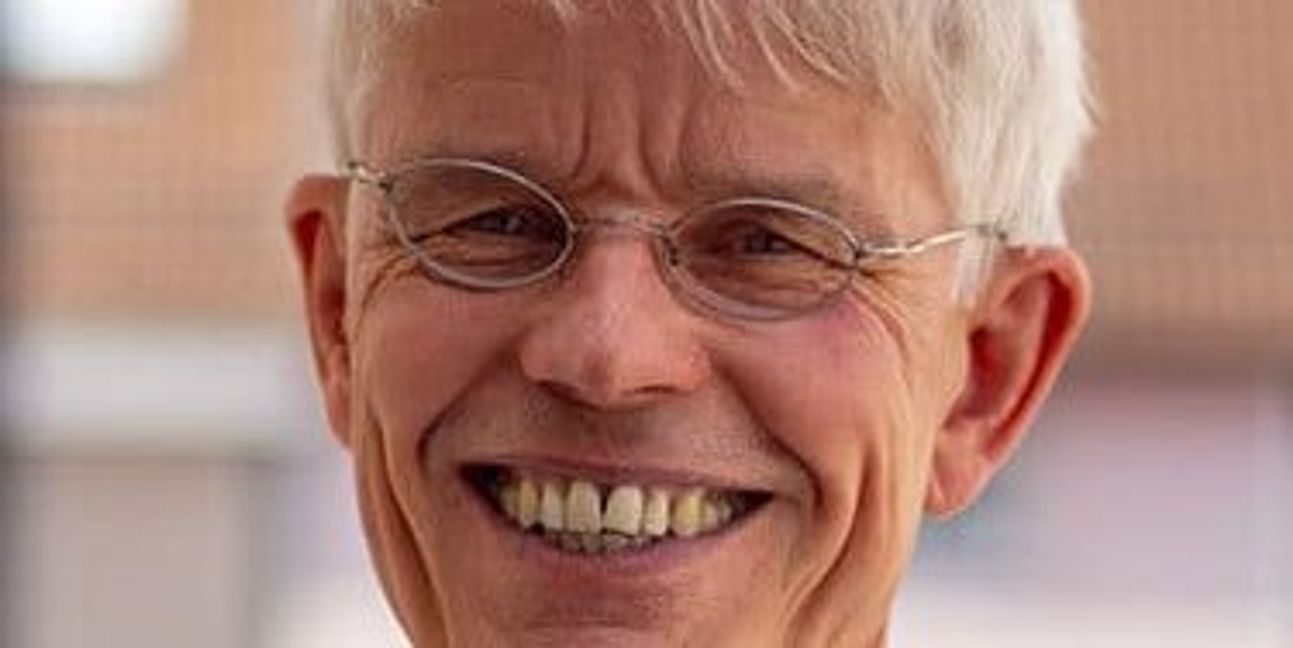 Organist Roland Gäfgen lädt in die Renninger Petruskirche.