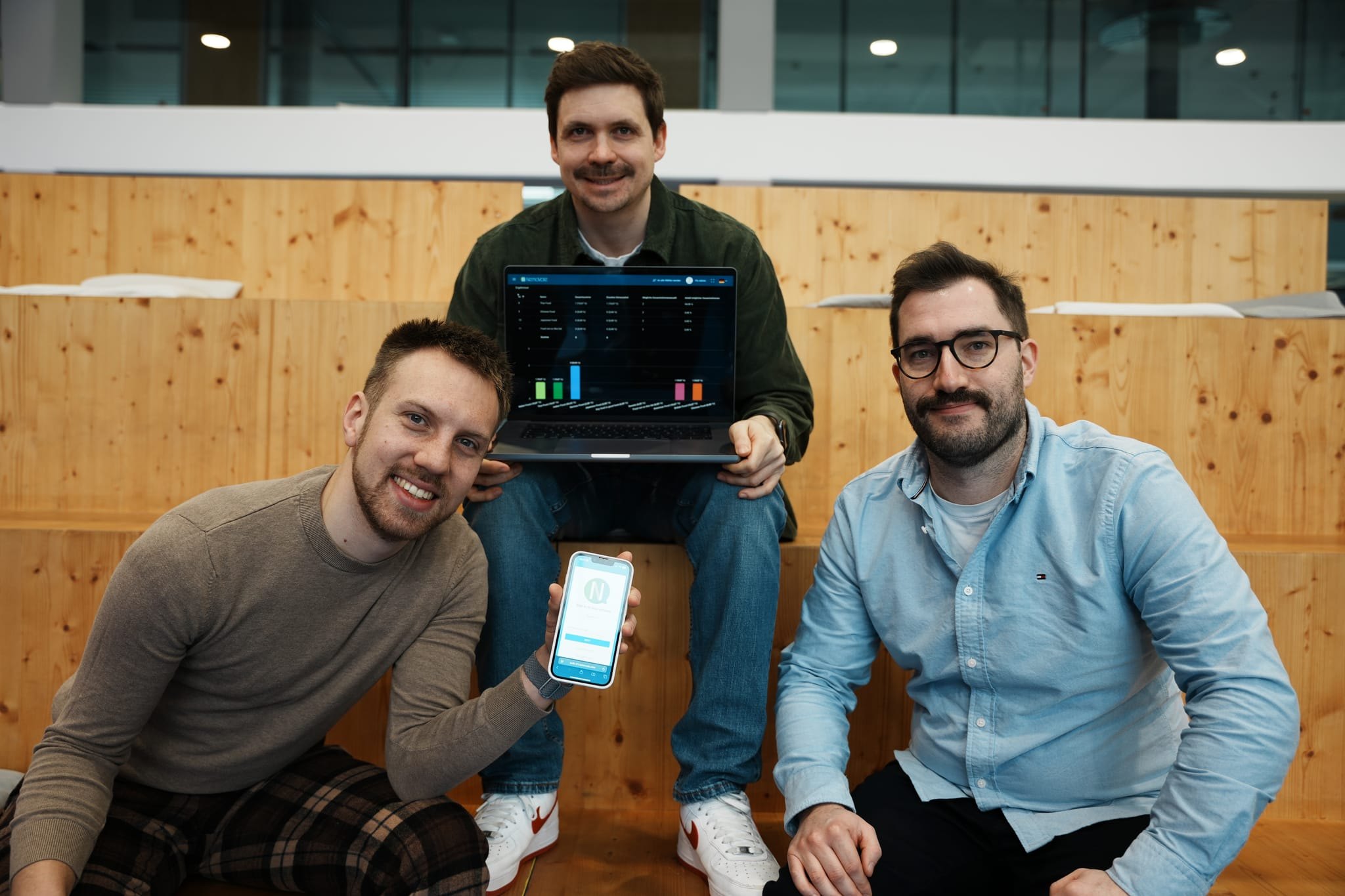 Für Aaron Lesicar, Florian Tischler und Marco Hämmerle (von links) stehen Sicherheit und Datenschutz im Mittelpunkt.