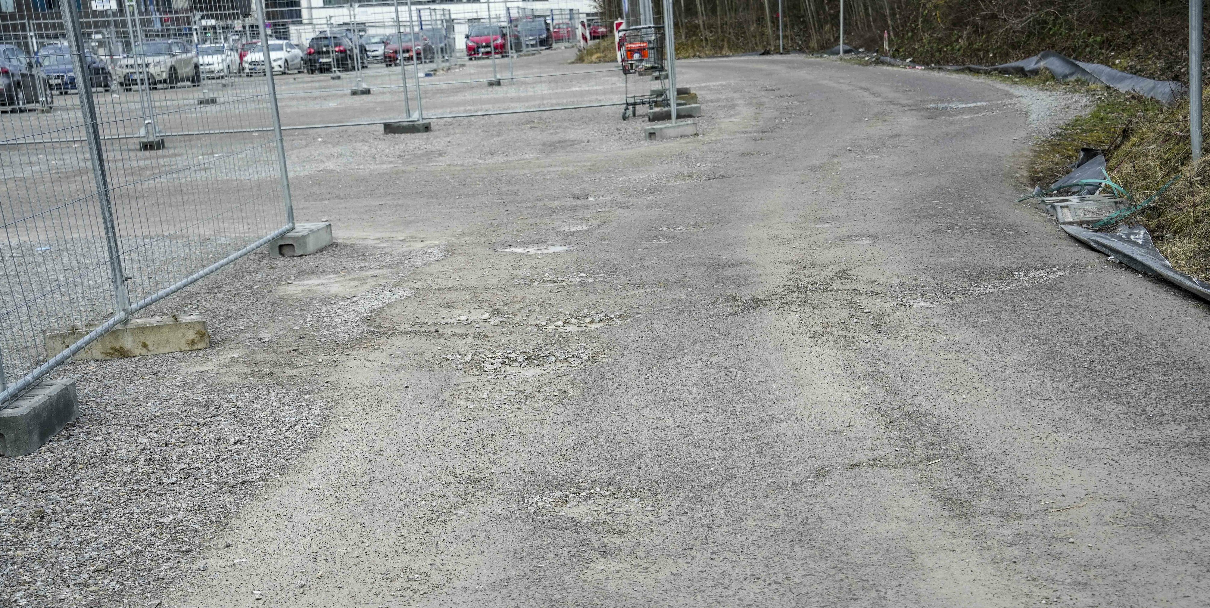 Schlagloch folgt auf Schlagloch.
