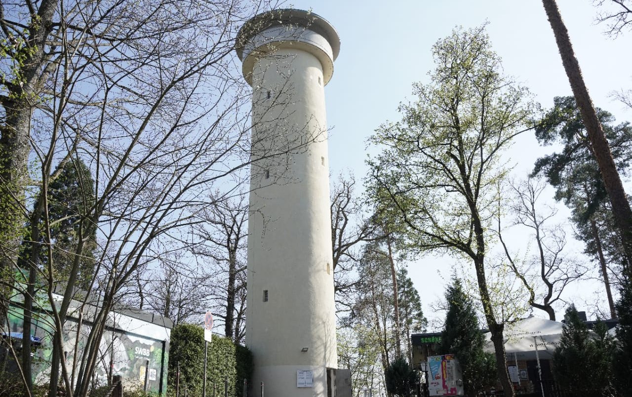2024 wurden die Mängel beseitigt, jetzt ist der Wasserturm ein beliebter Aussichtspunkt.