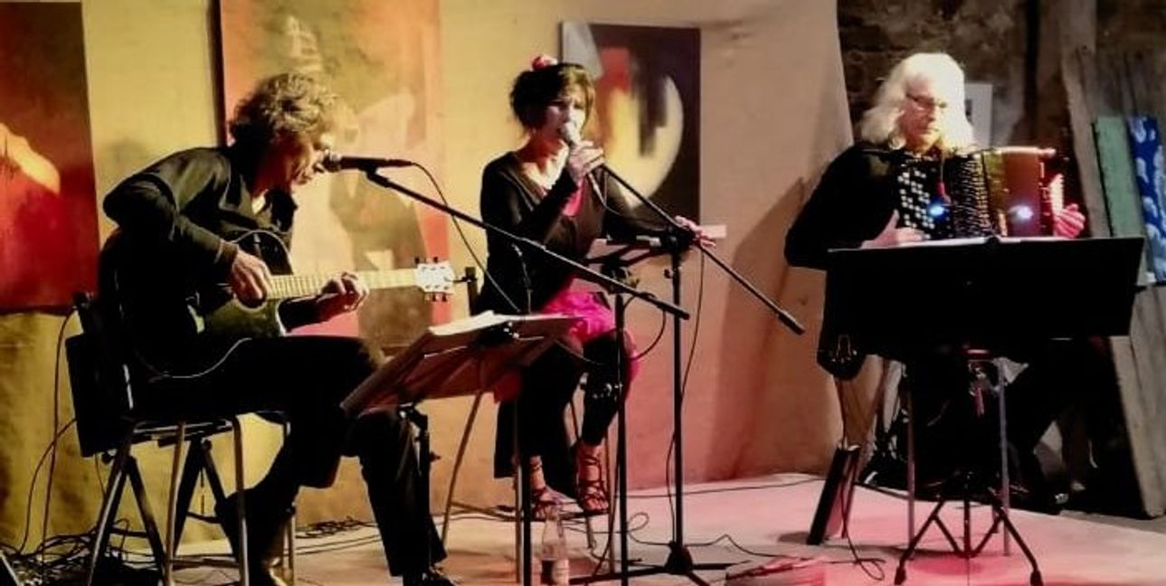 „Groove for Friends“ kommen als „Jazzloune“ zum Festival.