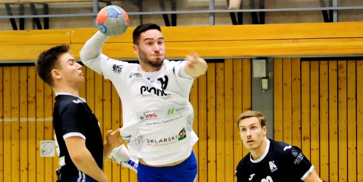 Frederik Todt gehört zu den Spielern, die für die nächste Saison verlängert haben. Auch Finn Spitzl, Mikko Frommer, Tim Negler und Fabian Rothsching halten der HSG die Treue.Bild: Photostampe