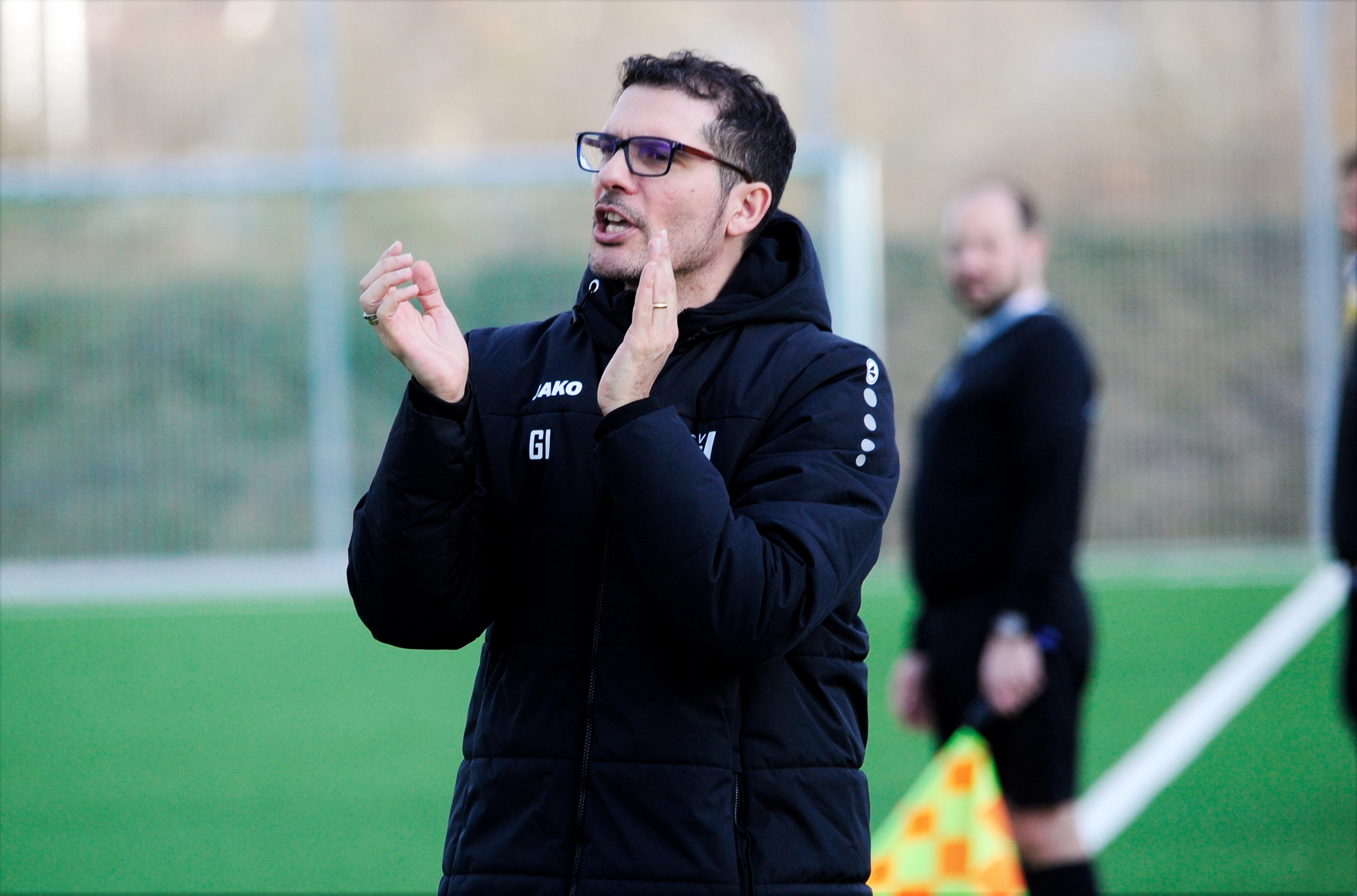 Beifall für sein Team: GSV-Trainer Giuseppe Iorfida. Bild: photostampe