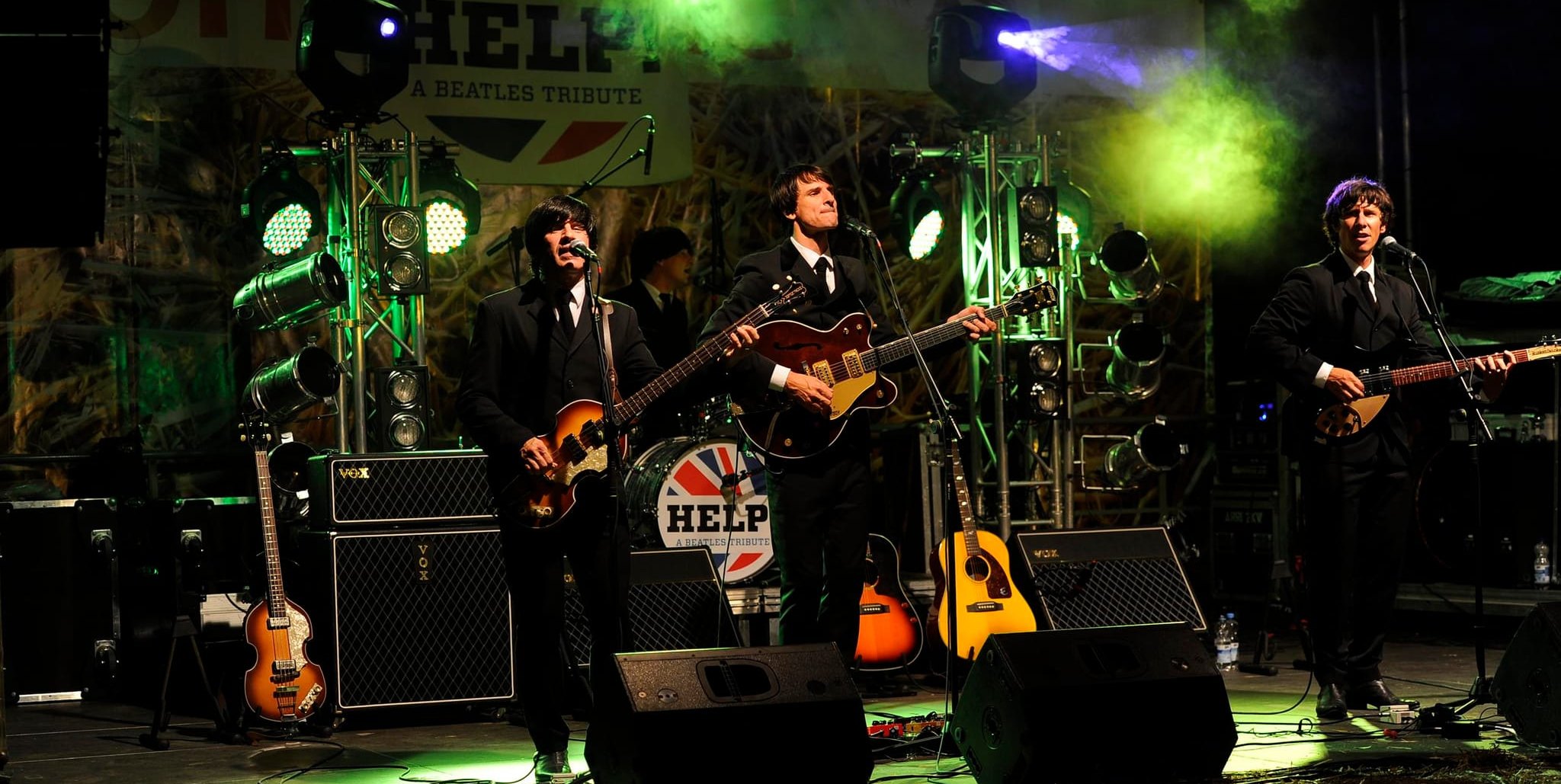 "Help" spielen die Songs der Beatles.
