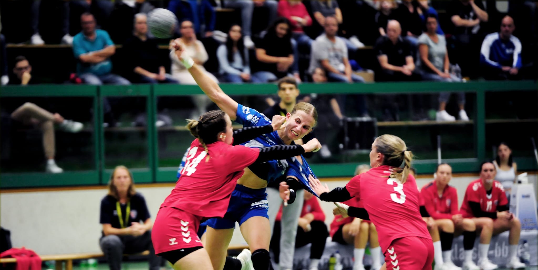 Sophie Hilf und die Frauen der HSG Böblingen/Sindelfingen stehen vor einem Spiel, in dem alles offen ist.Bild: Photostampe