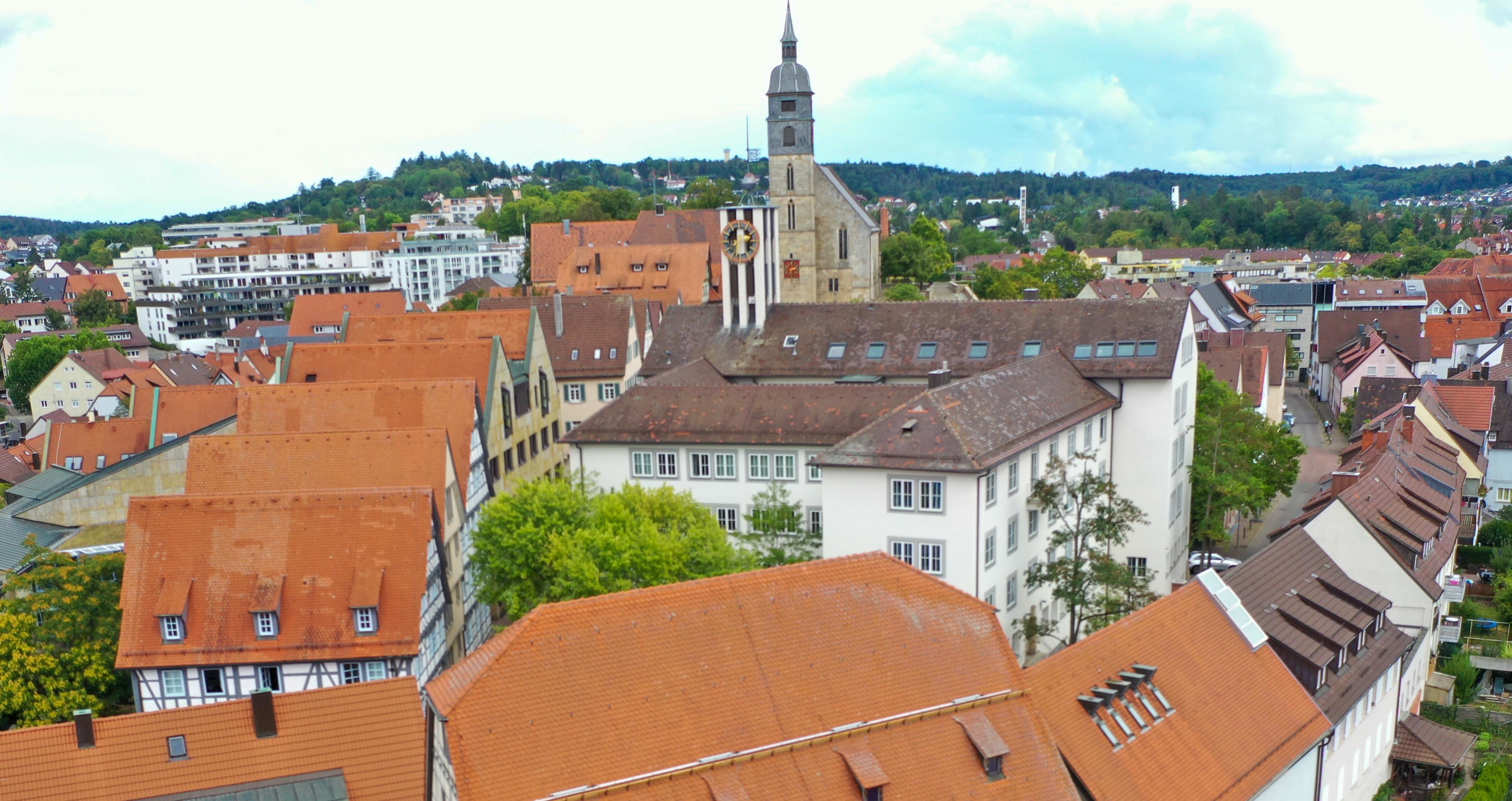 Die Stadt Böblingen darf sich über 54 Millionen Euro mehr an Gewerbesteuer-Einnahmen freuen als bisher kalkuliert. Bild: Dettenmeyer