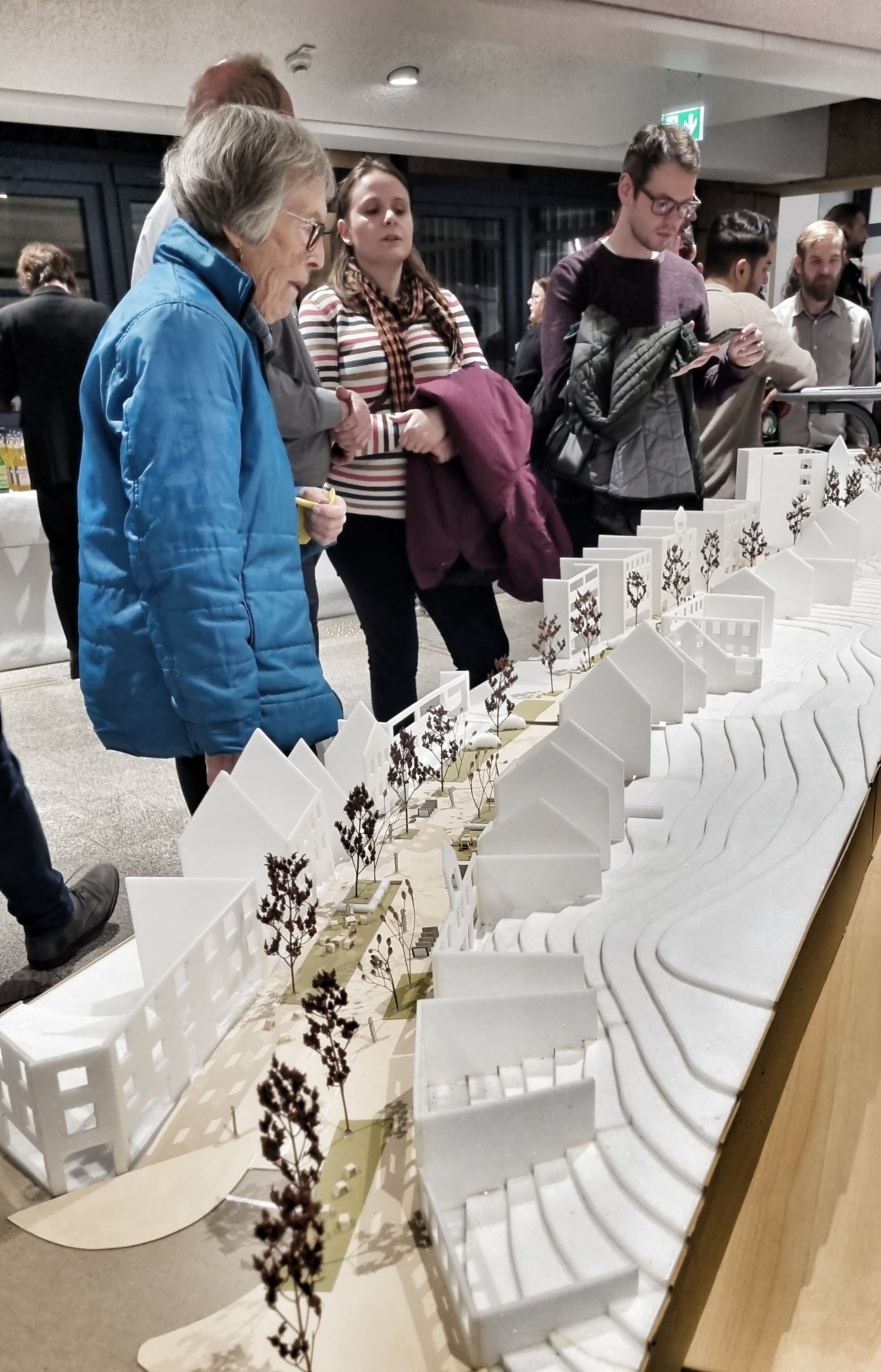Auf großes Interesse stieß das Modell einer umgebauten Stadtgrabenstraße.    Bild: Hamann