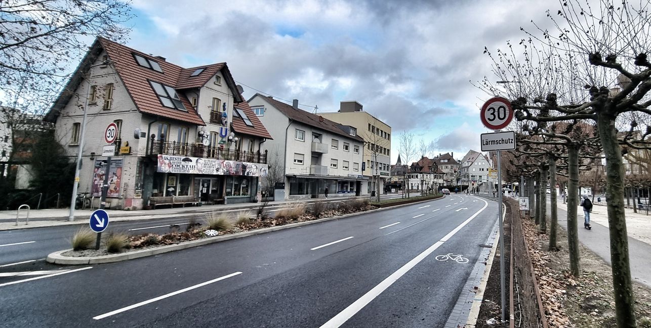Die Tempo-30-Beschilderung zwischen Herrenberger Straße und List-Kreisel ist nach wie vor ein Thema, das unter Gemeinderäten für Diskussionen sorgt. Entfernen will sie die Stadtverwaltung nur dann wieder, wenn der Gemeinderat seinen 2018 einstimmig geschlossenen Beschluss wieder revidiert.   Bild: Hamann