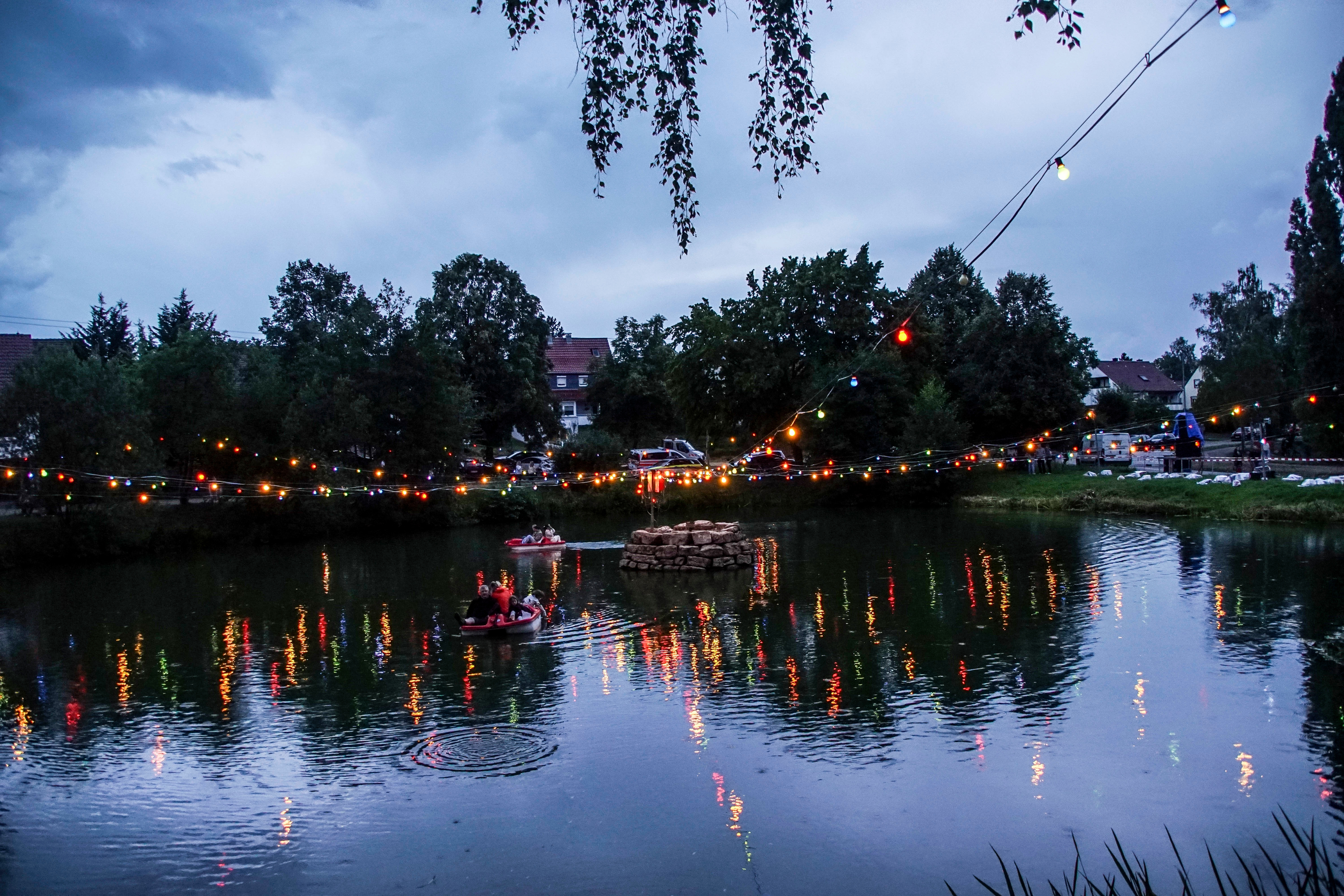 Abendstimmung beim Seenachtsfest in Weil im Schönbuch. Bild: Dettenmeyer