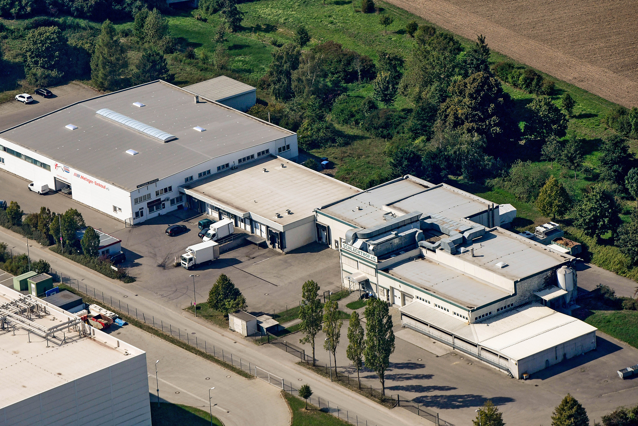 Seit dem Sommer 2020 ist der Gärtringer Schlachthof geschlossen und wartet auf eine Sanierung. Ob diese Arbeiten jemals ausgeführt werden, steht nach dem Ergebnis des Rottenburger Bürgerentscheids allerdings in den Sternen.  Bild: Holom/A
