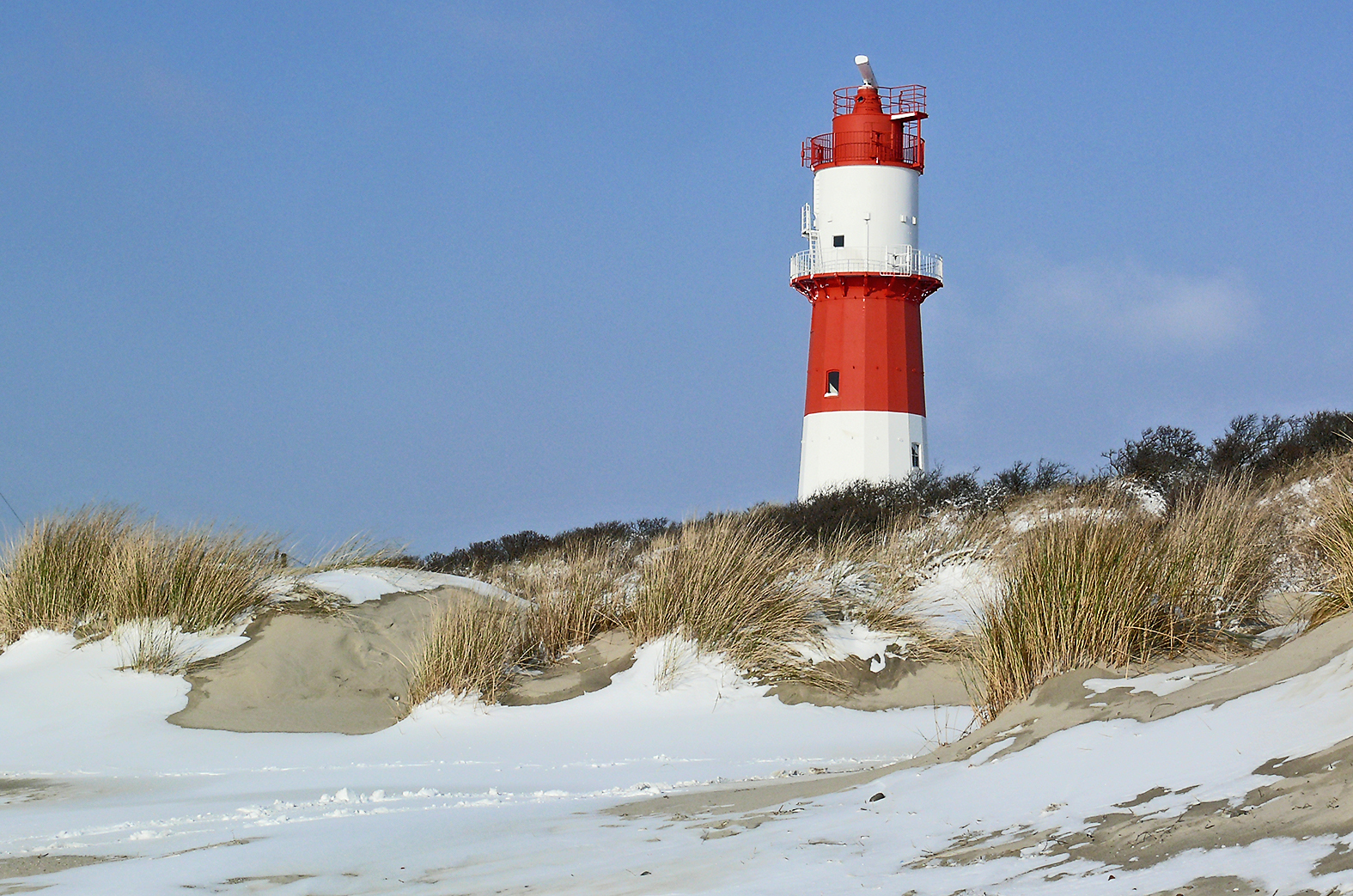 Warum nicht mal im Winter nach Borkum fahren? Der „Nordseereport“ macht Lust auf einen alternativen Inselurlaub.    Bild: z