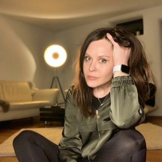 Alona Negrich sorgt sich um ihren Bruder, der in der Ukraine kämpft. Bild: z